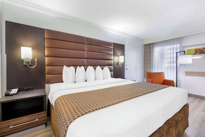 Room 20 of 51